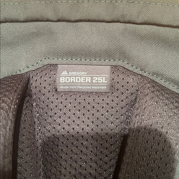 Gregory Border 25L - Picture 3 of 4